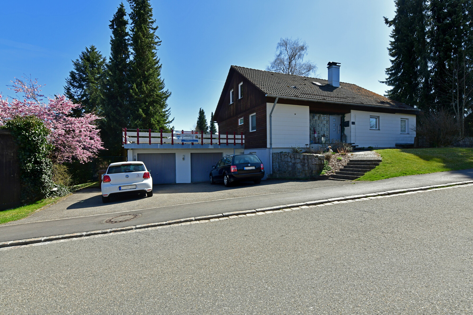Außen/Doppelgarage