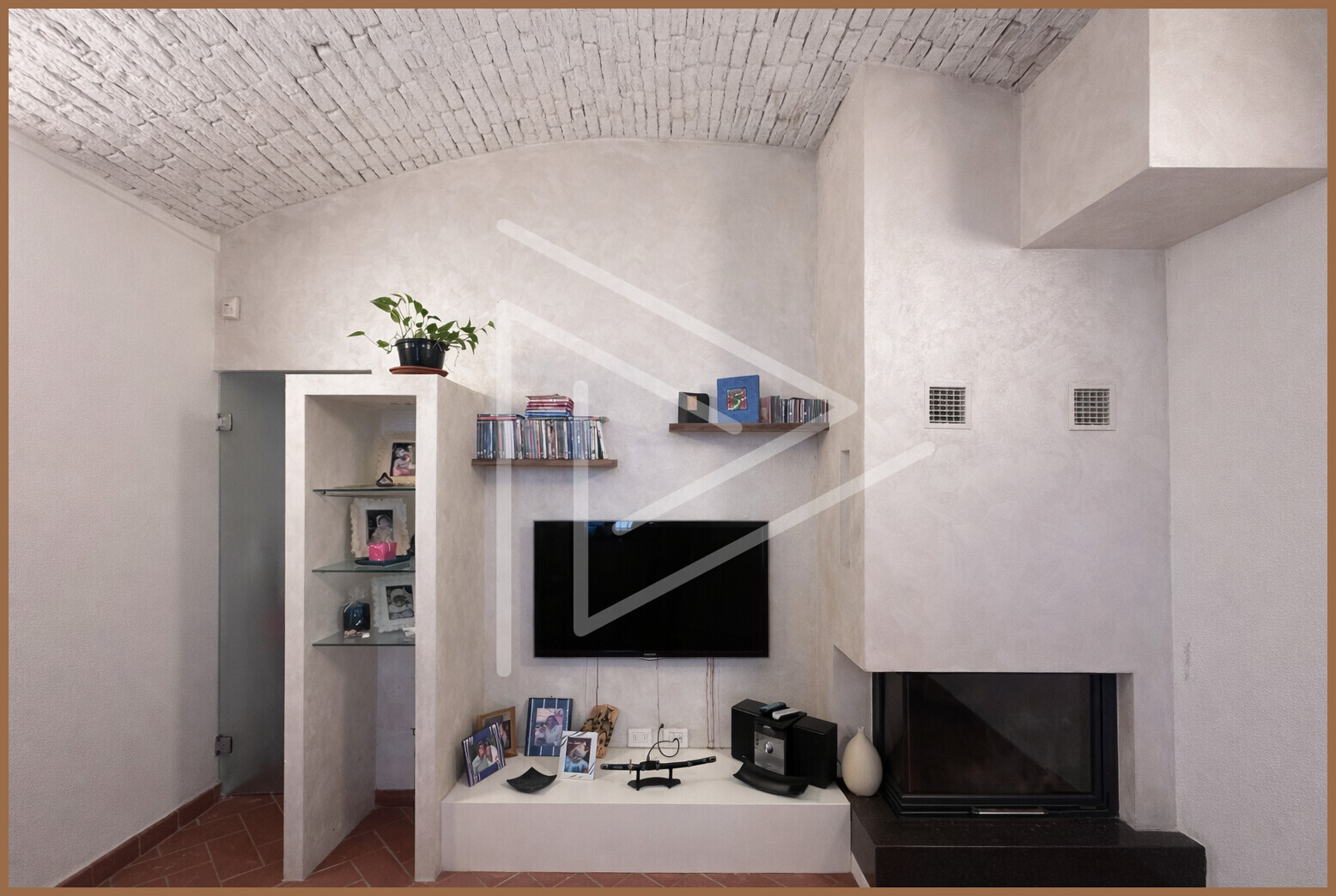 818453F7-27A1-4F36-874C-FD6C61E26FDD