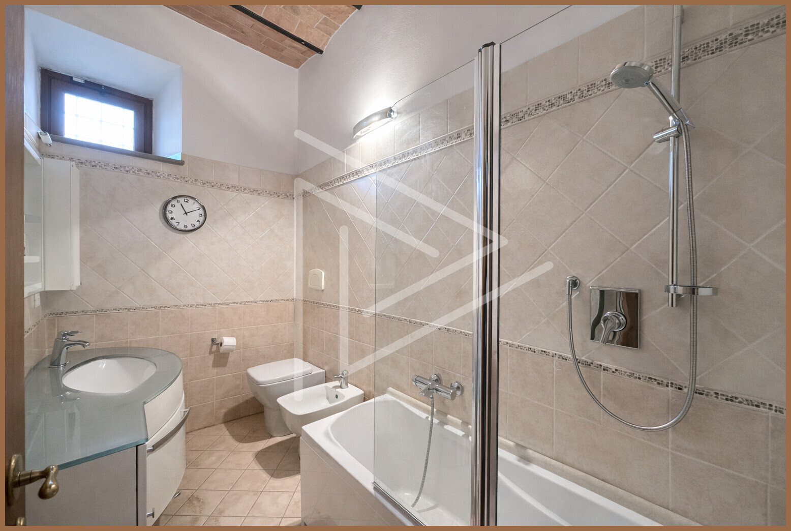 7CB9325F-110B-4777-AD89-DBCB6D4BC2F7