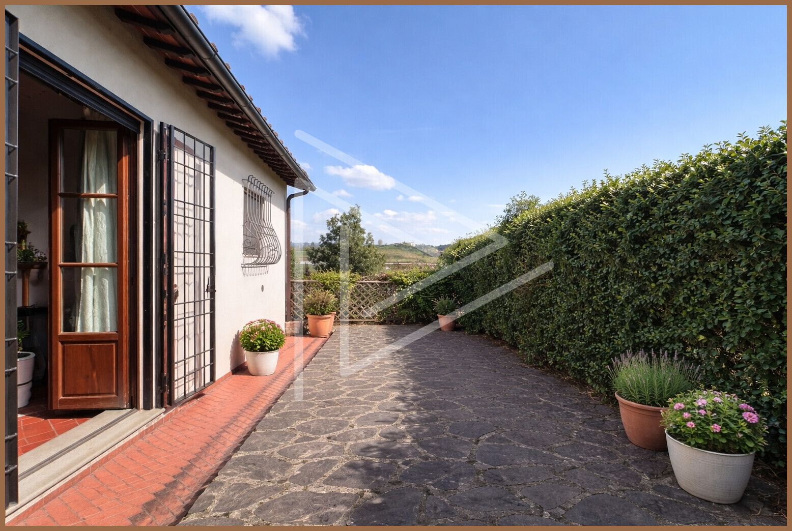 DC46E716-6E2A-409A-927C-A7D4996D44CD