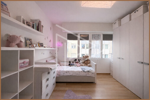 1B71BABF-C4E8-42AD-A152-CD742705A1DB