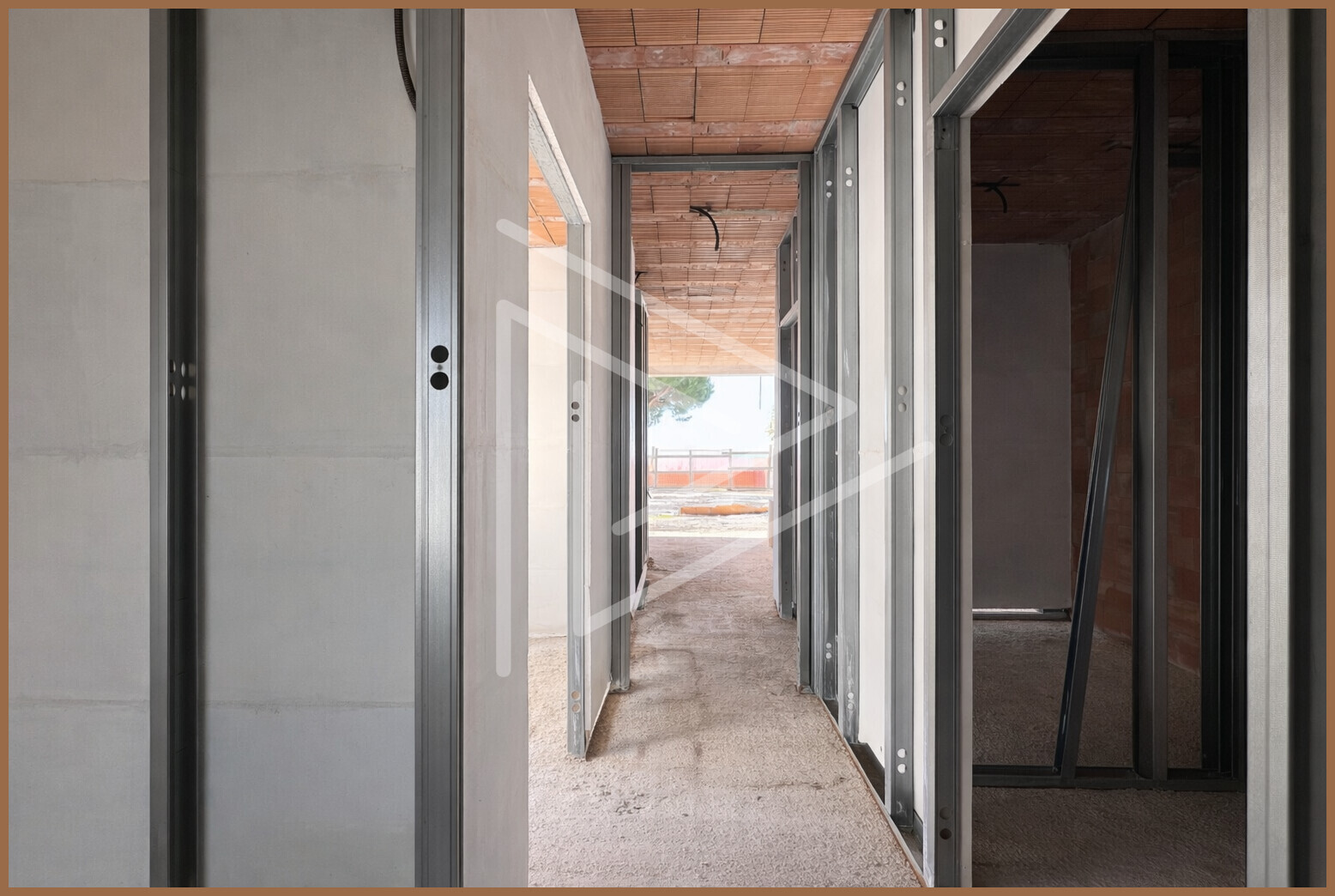 1E262560-81BE-4C55-A3EB-D5D37C9E4EC5