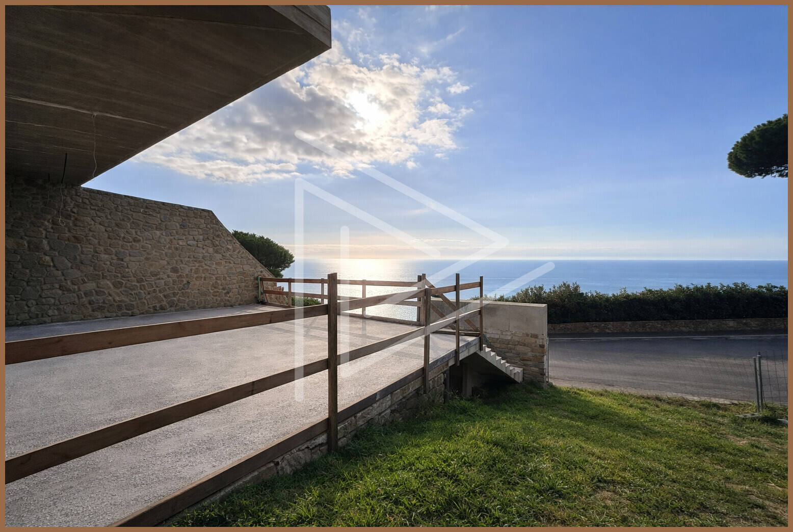 109B58A8-AA3C-48F0-9D4E-7E59044C3AC1