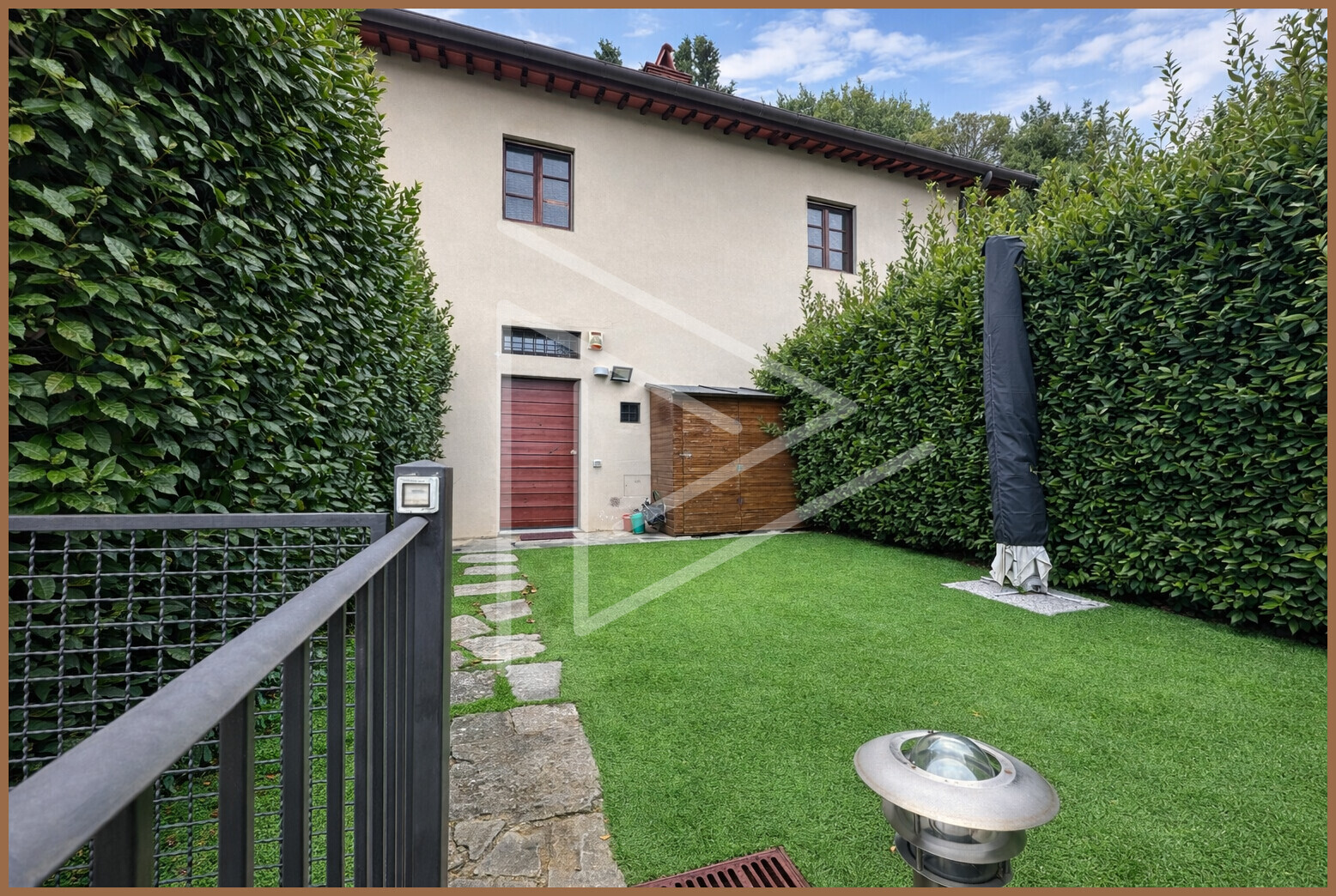 4D9551EC-AC96-45A7-8B2E-D7F817C925BD