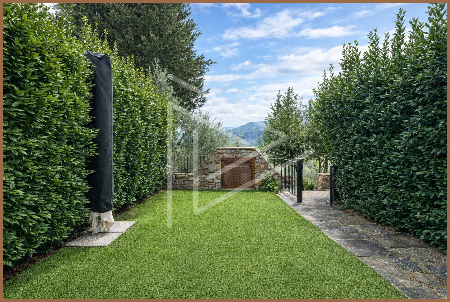 9D86712E-DA72-4379-BA49-7F669000DC1E