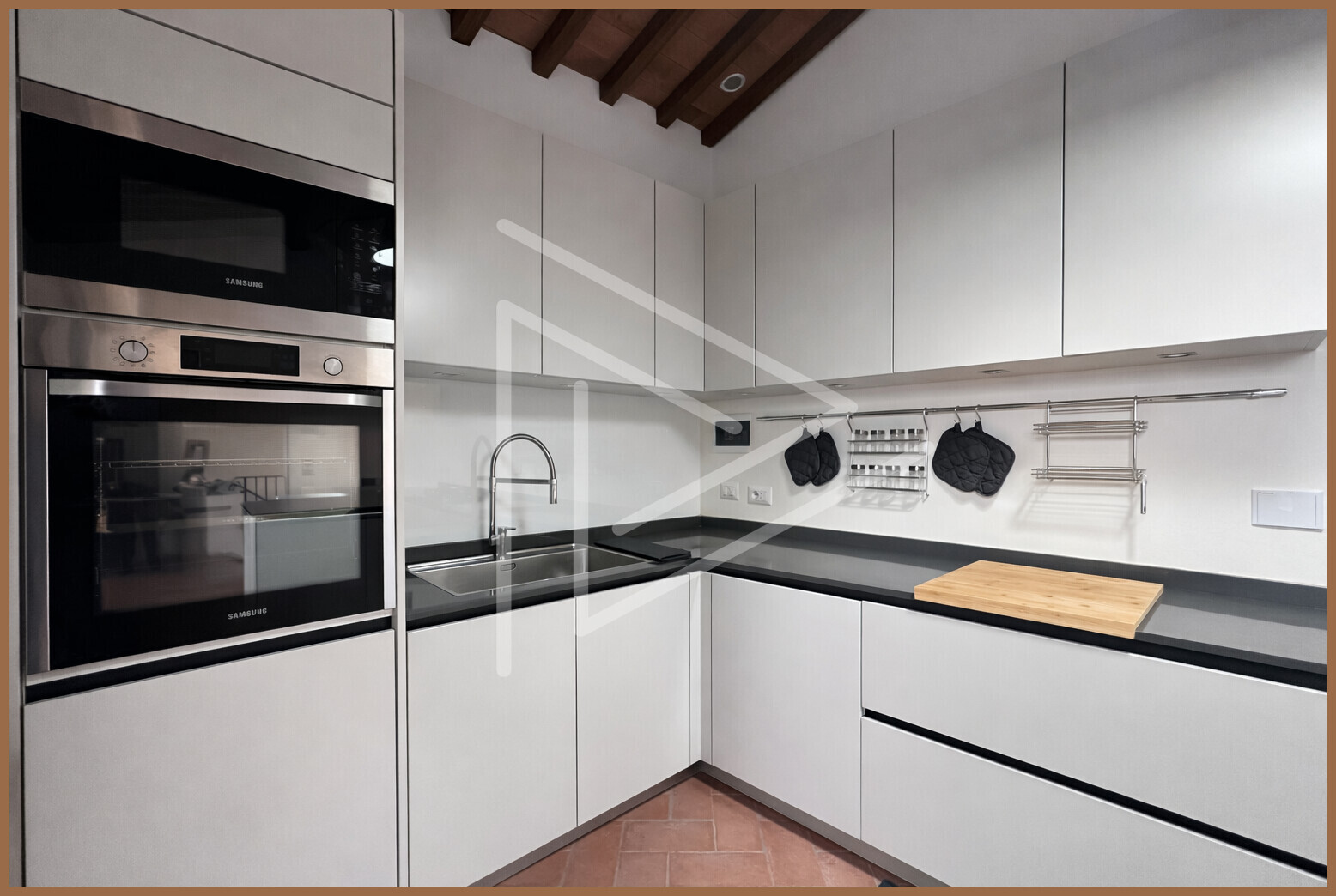 C892BD92-5AFE-4859-9C6A-FAE26750124B