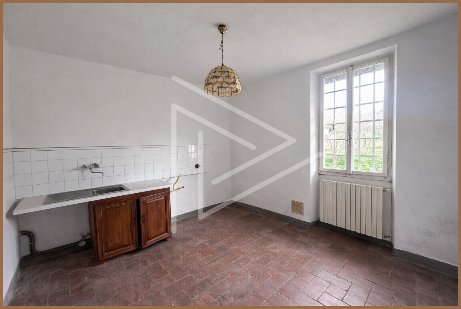 AB0447A4-866A-43B4-98F1-1E4FC99A66C4