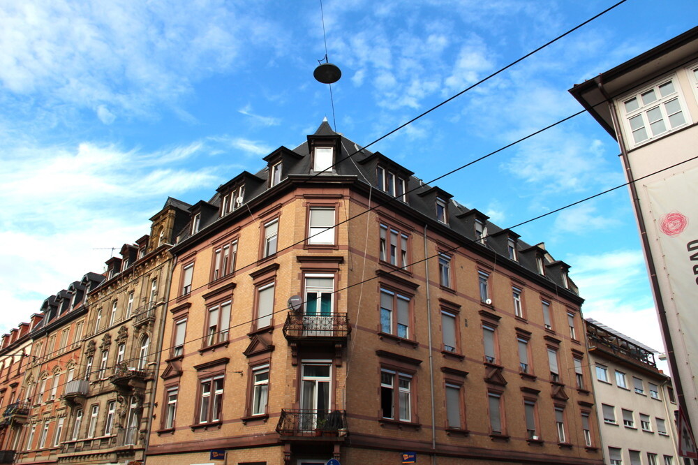 Wohn- und Geschäftshaus