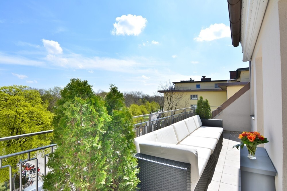 Terrasse über den Englischen Garten.