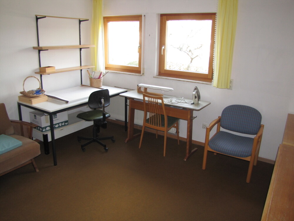 UG: Schlafzimmer (2)