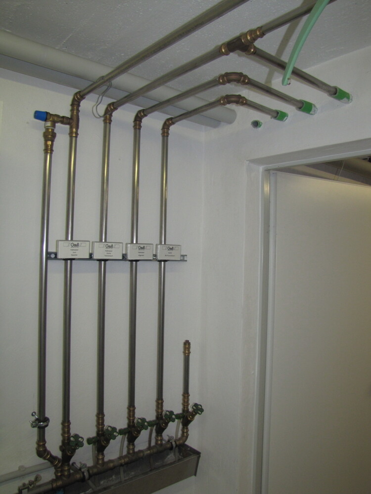 UG: Neue Edelstahlrohre