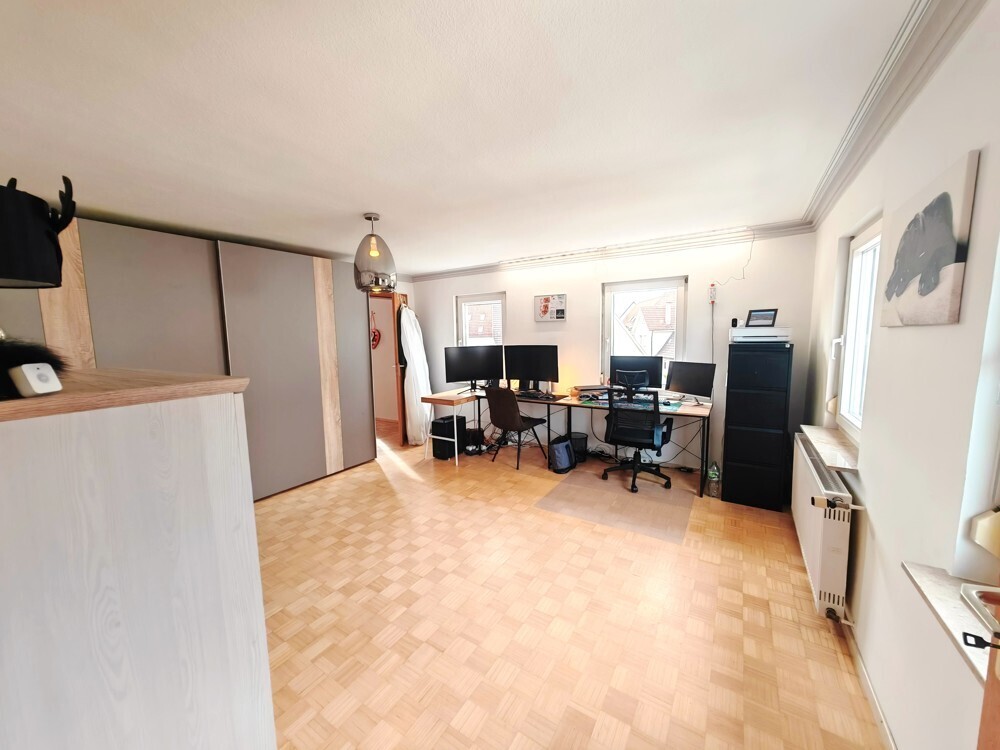 Arbeitszimmer 2. OG 