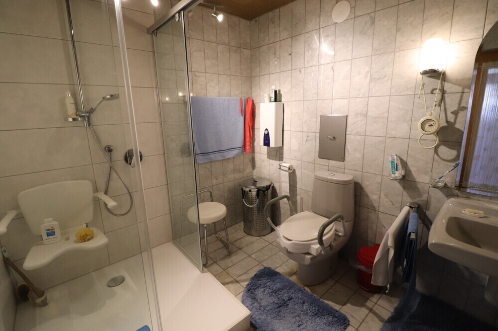 Badezimmer DG