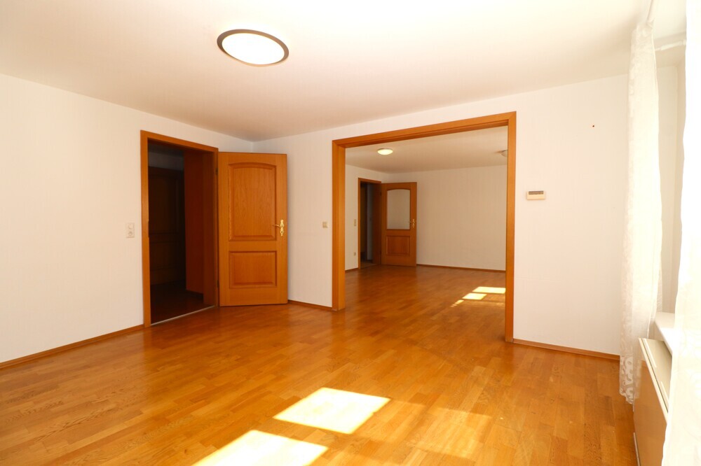 Offenes Ess-/Wohnzimmer OG Whg. 1