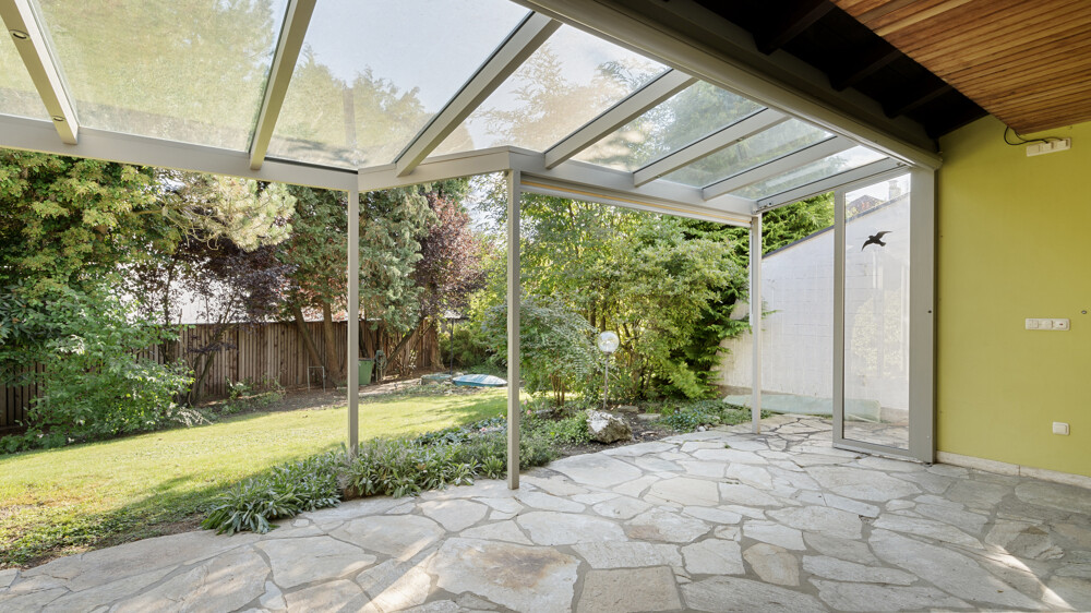 überdachte Terrasse