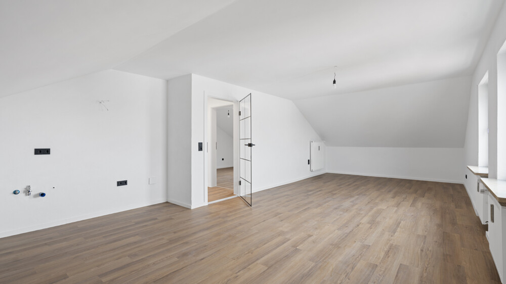 Küche mit Wohn- und Esszimmer