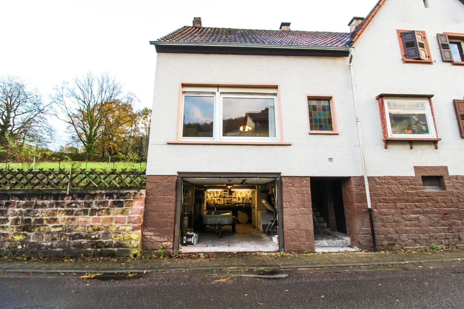 Außenansicht_Straße (1)