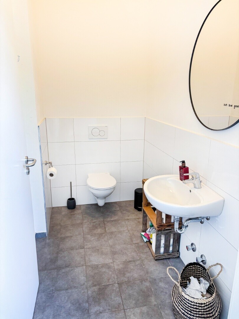 EG_Eingang rechts_WC_Yoga