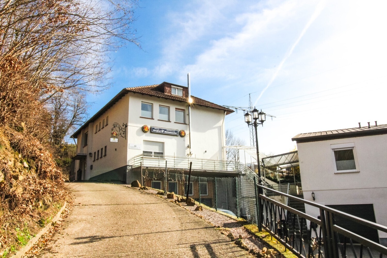 Auffahrt zum Hoteleingang