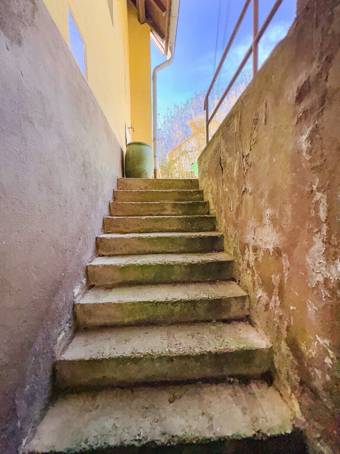 Keller_Treppenaufgang außen