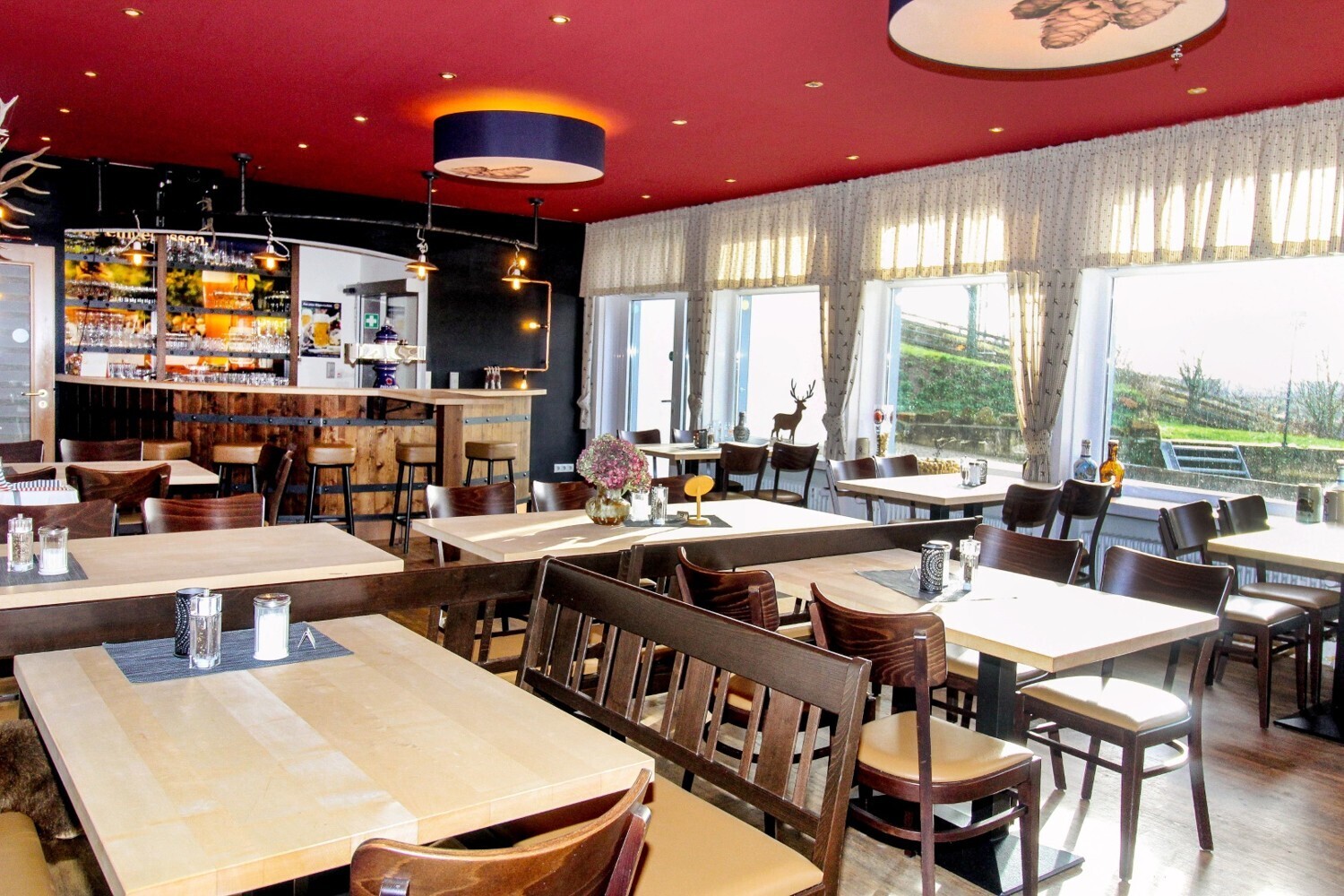 Gaststätte_Gastraum