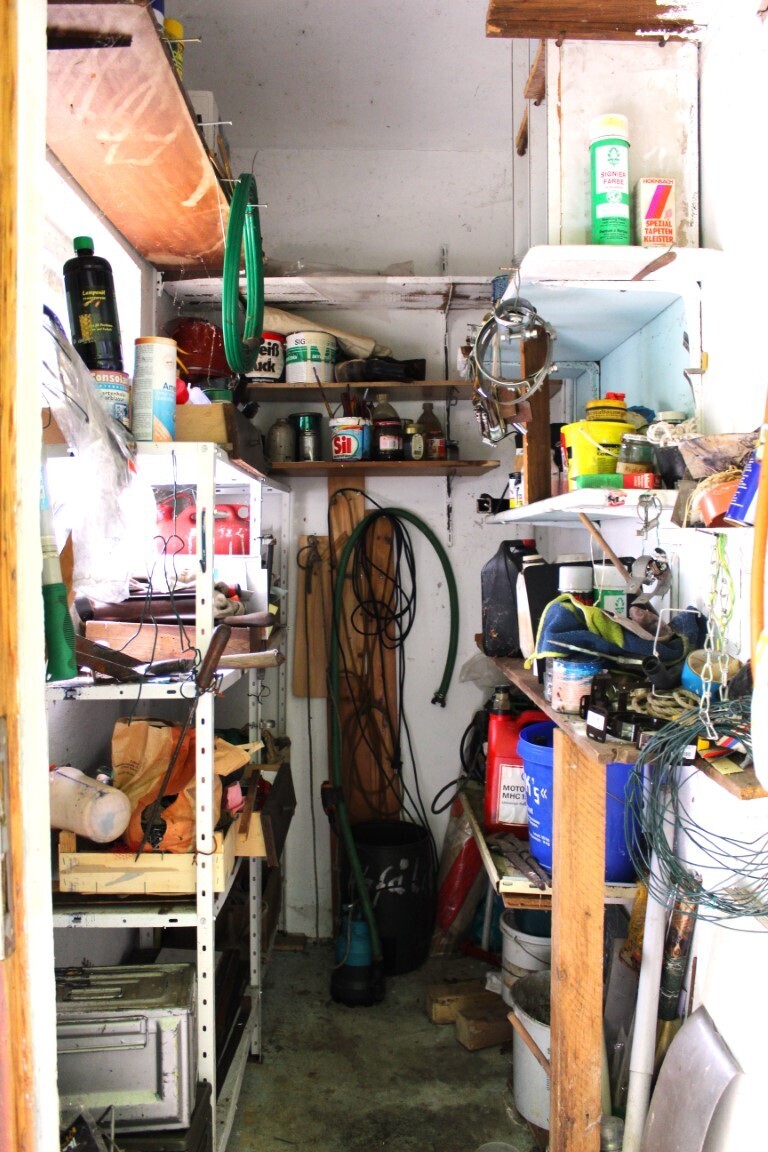Werkzeugkammer am Haus
