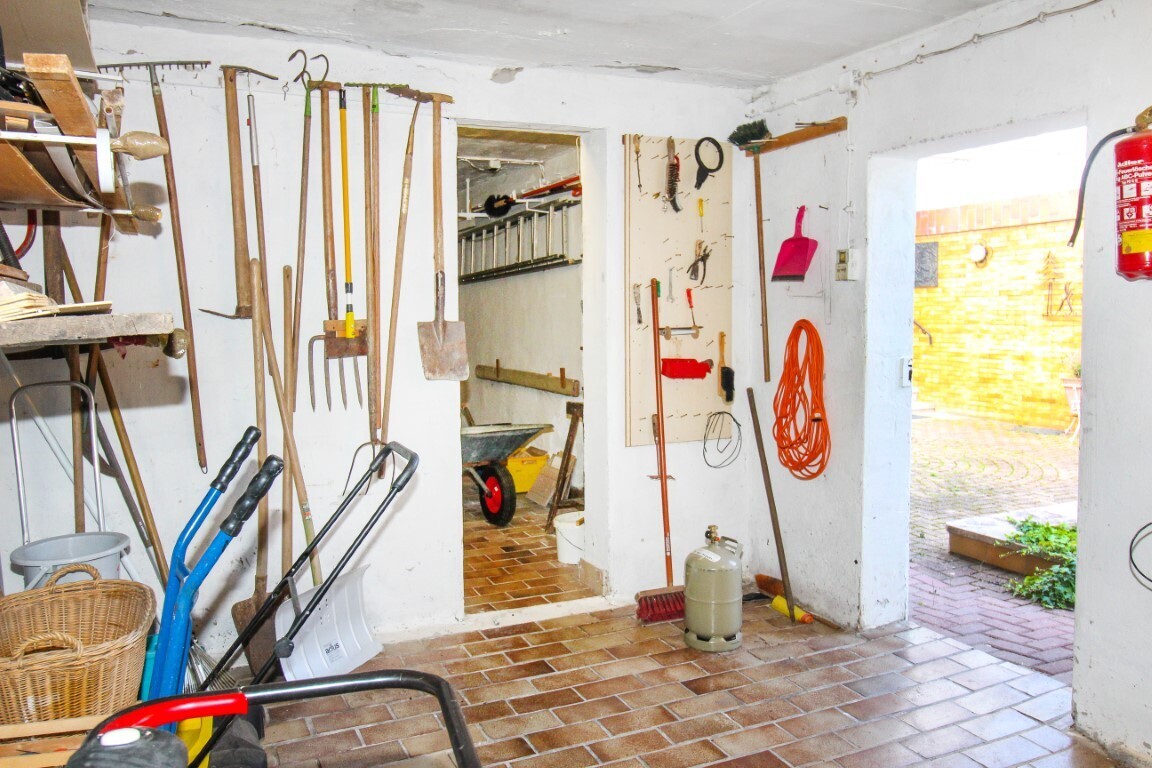 Außen Werkstatt Bild 2 ()