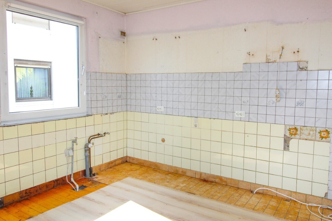 EG Küche Bild 2 ()
