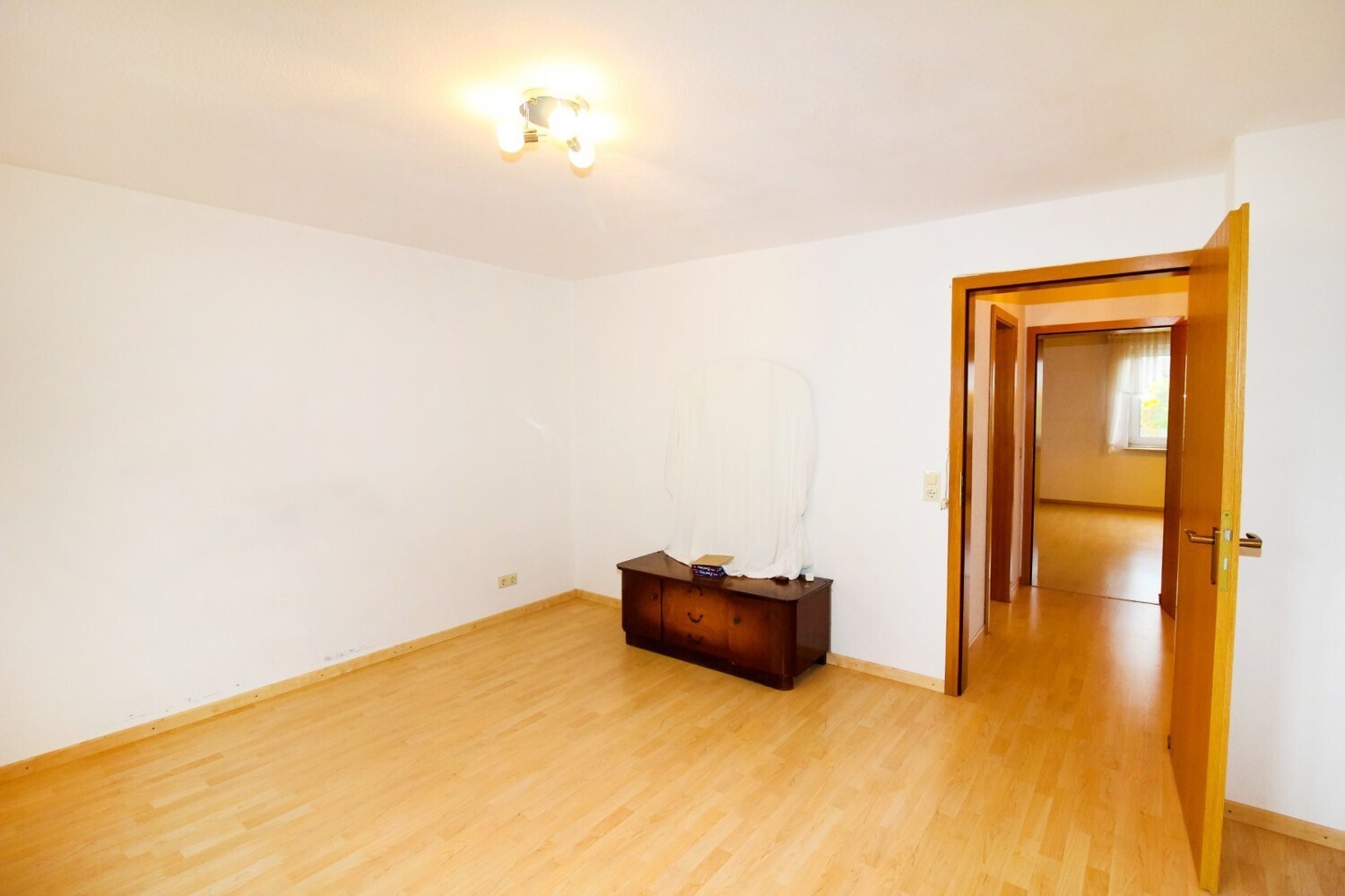 EG Elternschlafzimmer Bild 2