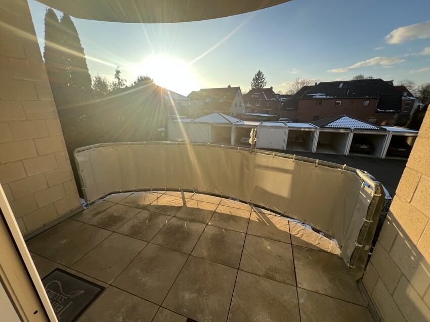 Schöner Sonnenbalkon