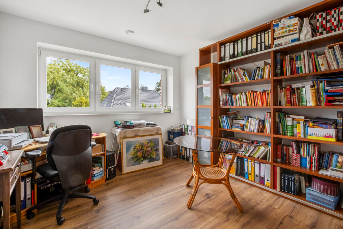 Schlafzimmer III / Büro