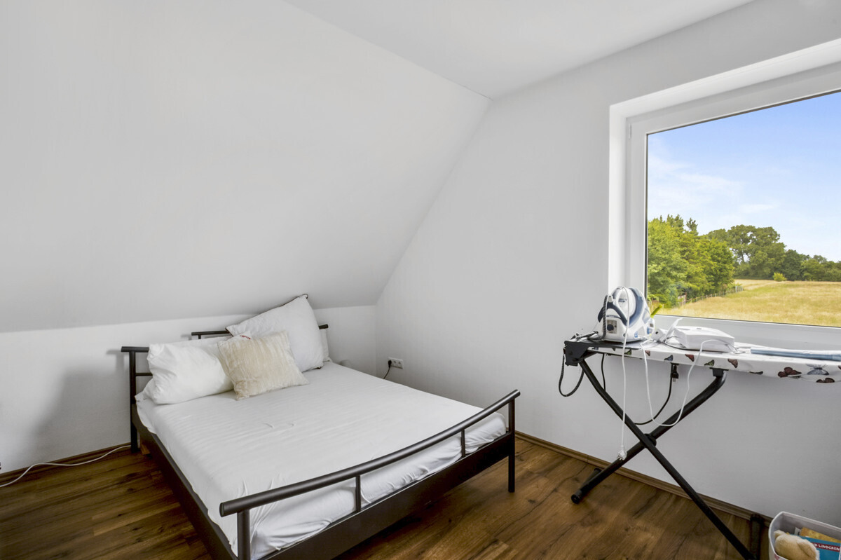 Schlafzimmer II