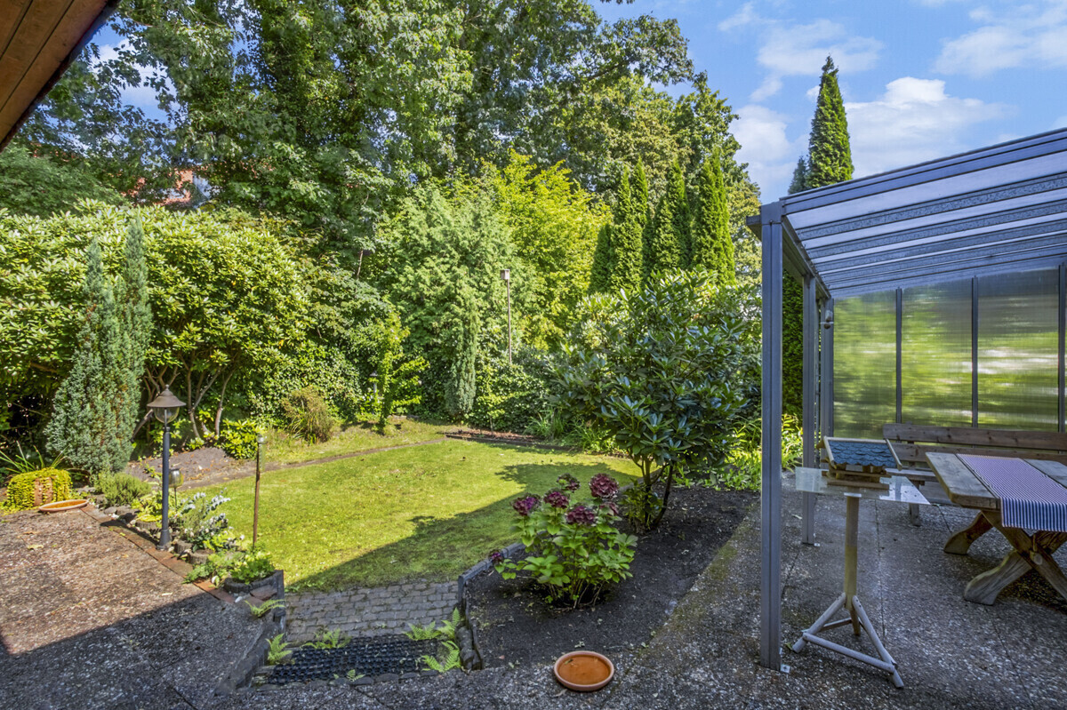Terrasse und Garten