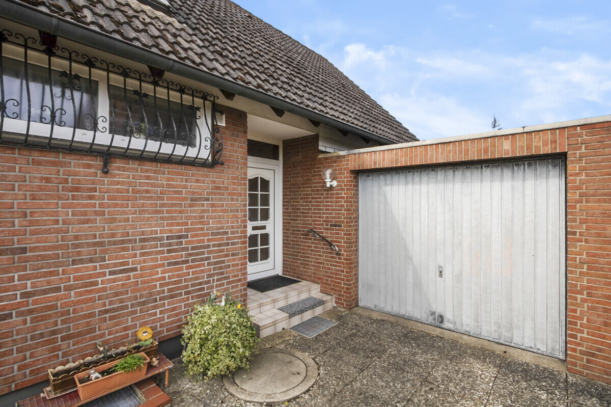 Garage (außen)