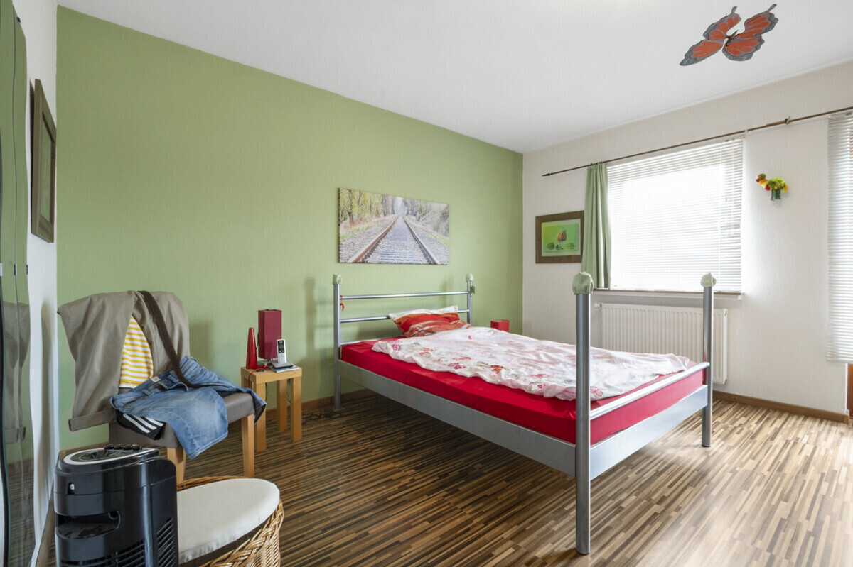 Schlafzimmer (2)
