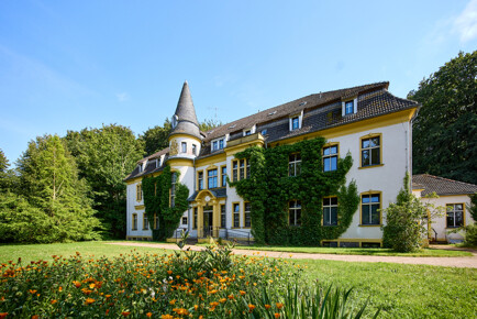 Großzügiges Gutshaus an der Ostsee