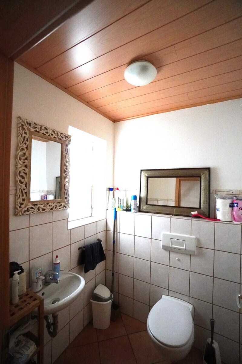 Gäste-WC EG