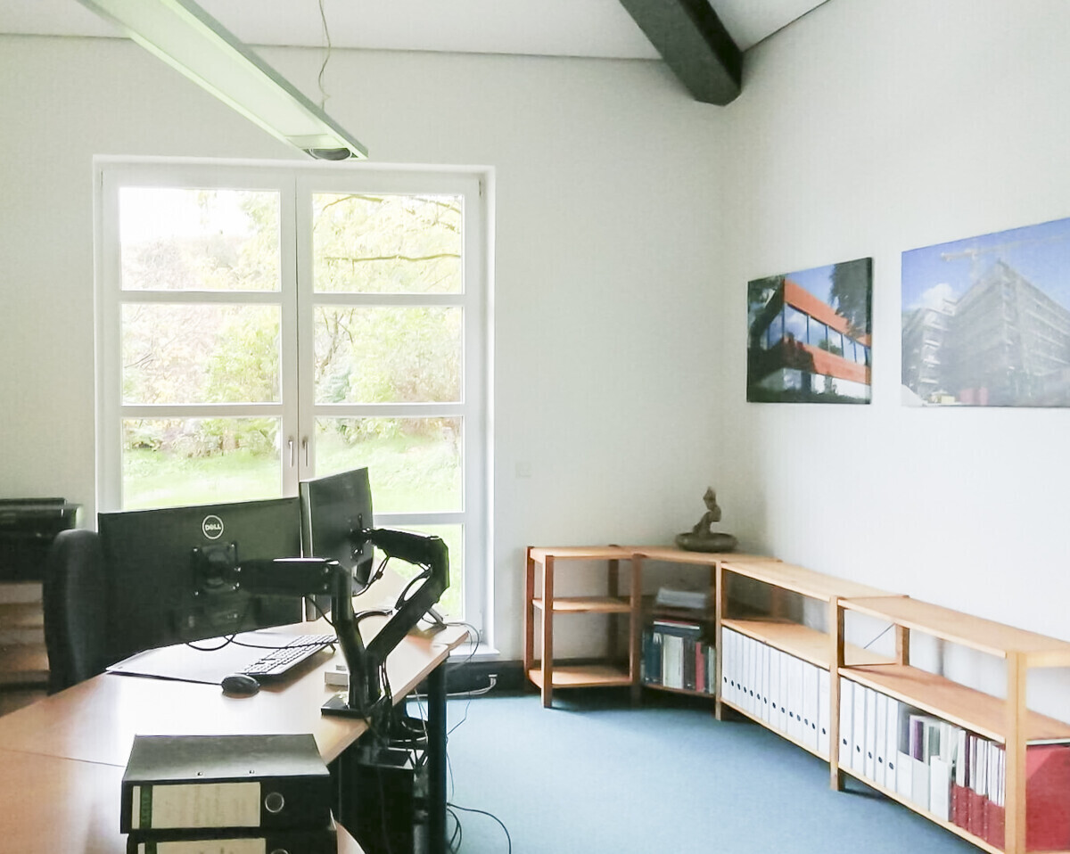 Büro 1