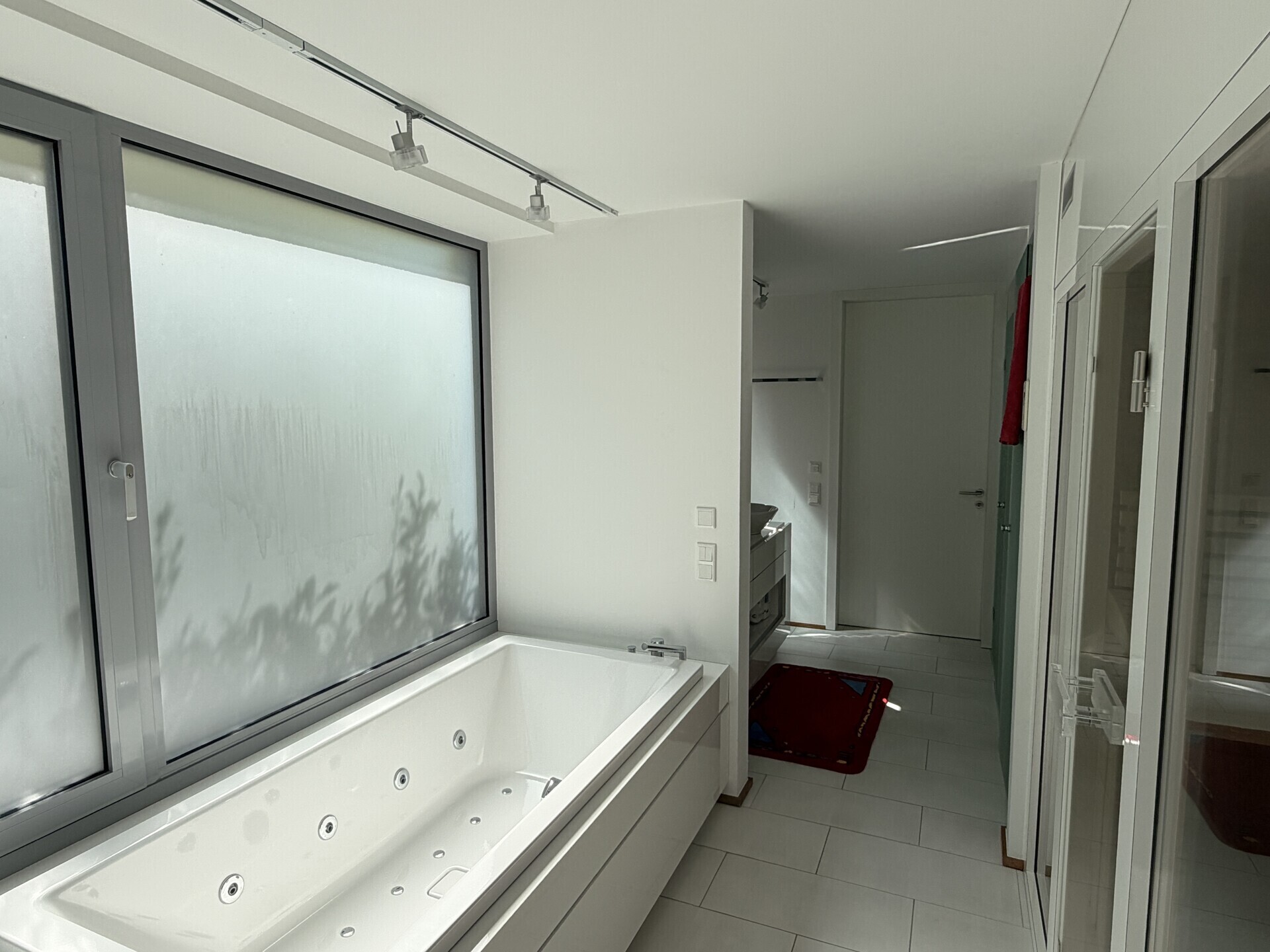 Badezimmer im Erdgeschoss