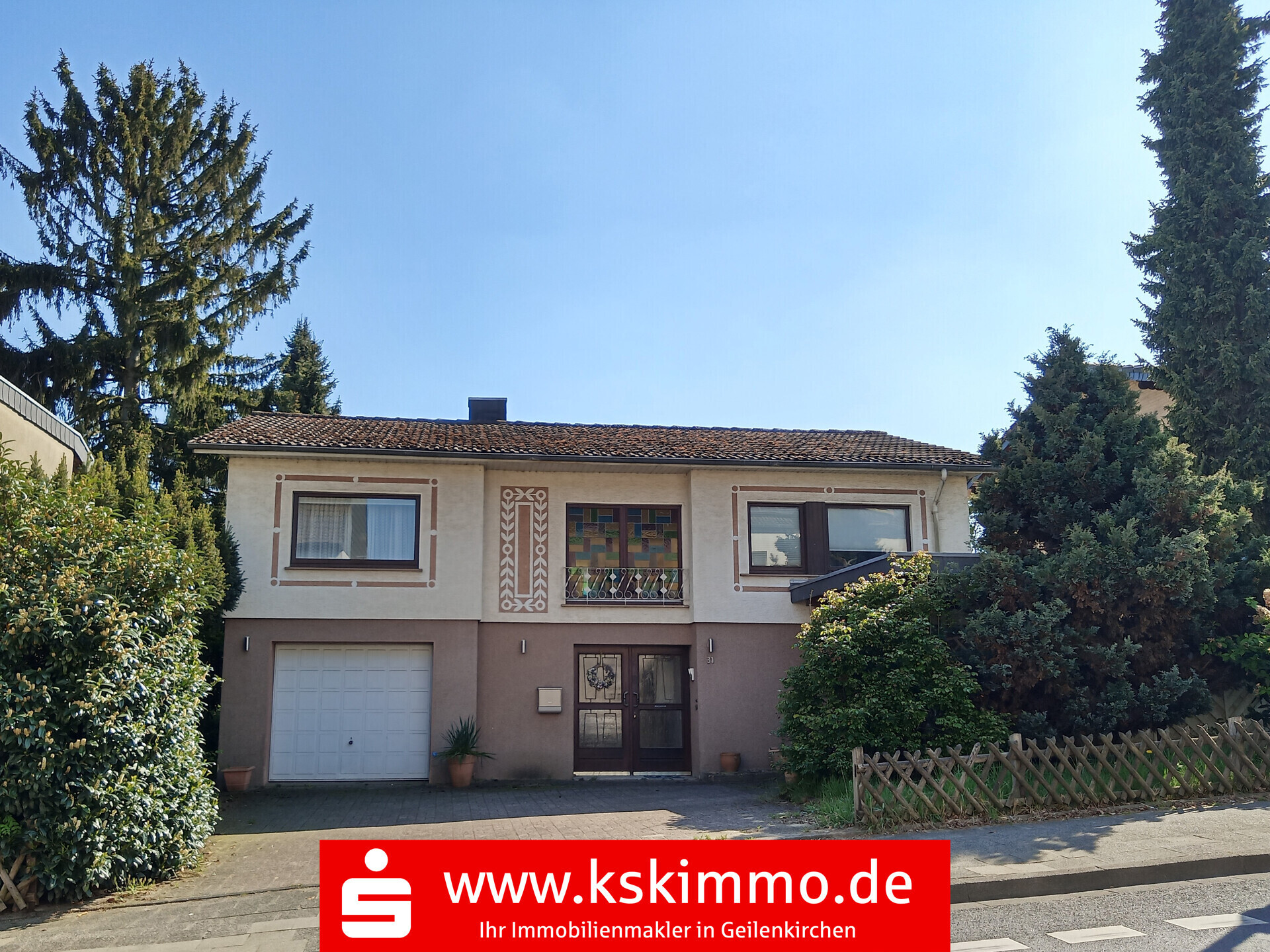 Immobilienmakler - Übach-Palenberg - Marienberg: Freihstehendes Einfamilienhaus mit Garten, Garage und Carport