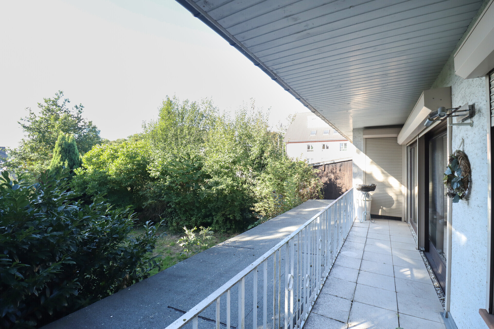Balkon (Wohn-/Esszimmer)