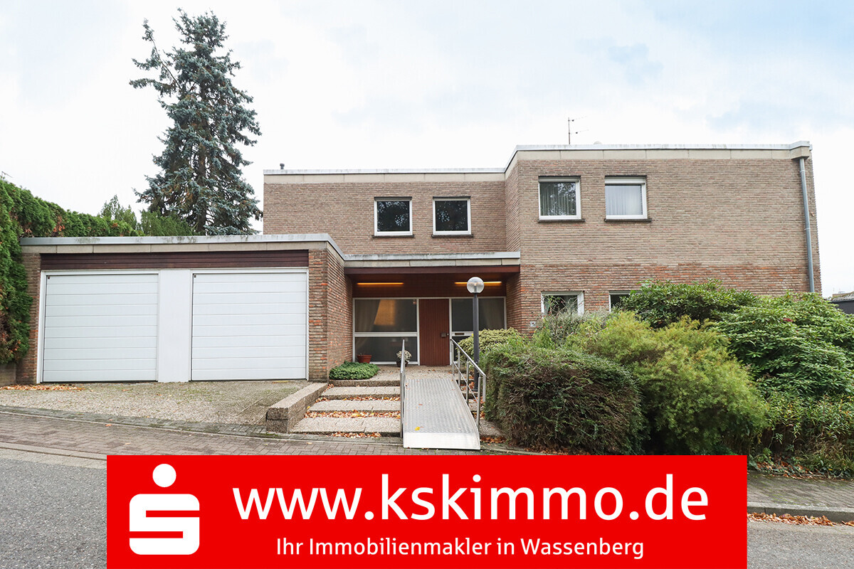 Immobilienmakler - Großes Einfamilienhaus in Wassenberg