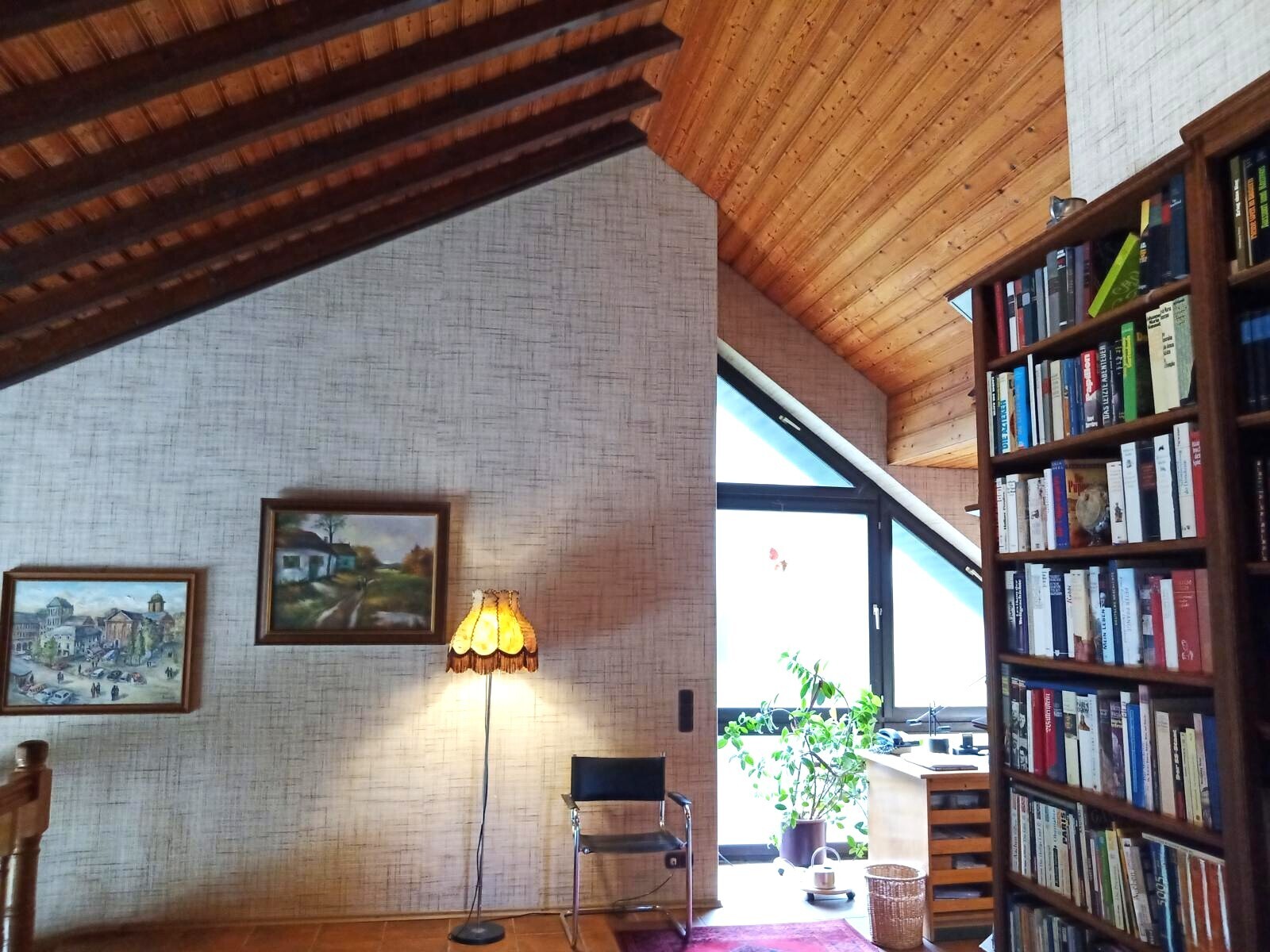 Arbeitsplatz auf der Galerie