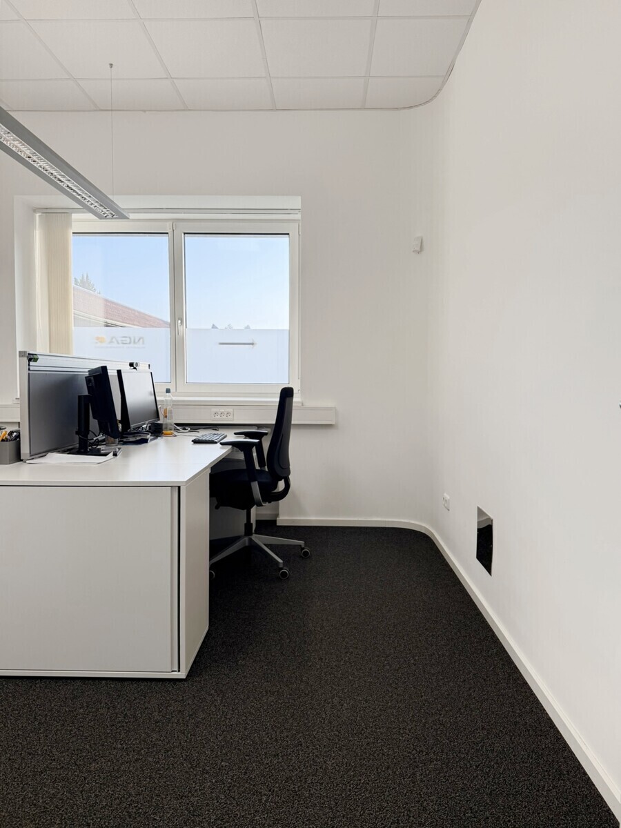 kleines Büro 1