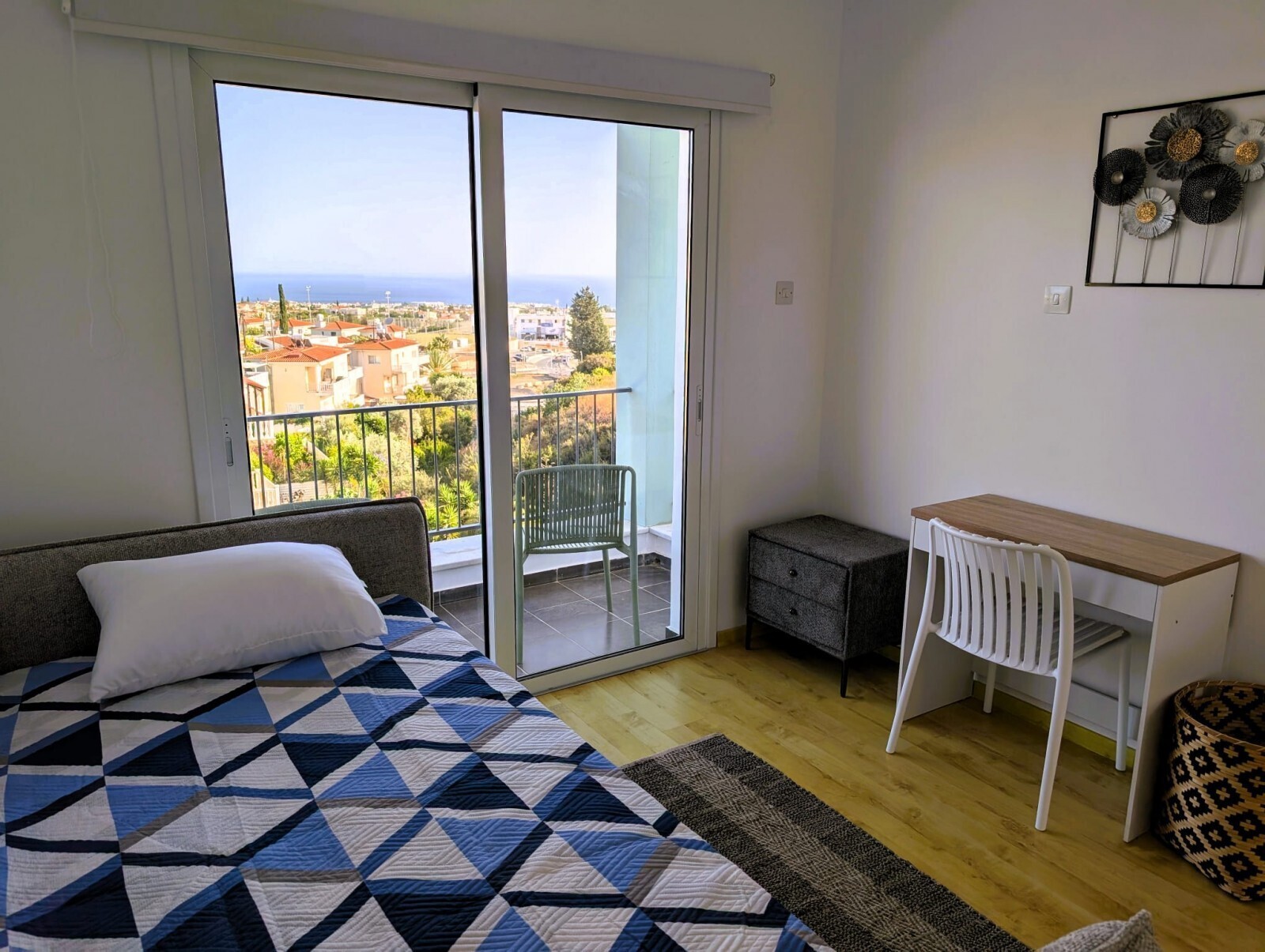 Schlafzimmer 1 mit Blick