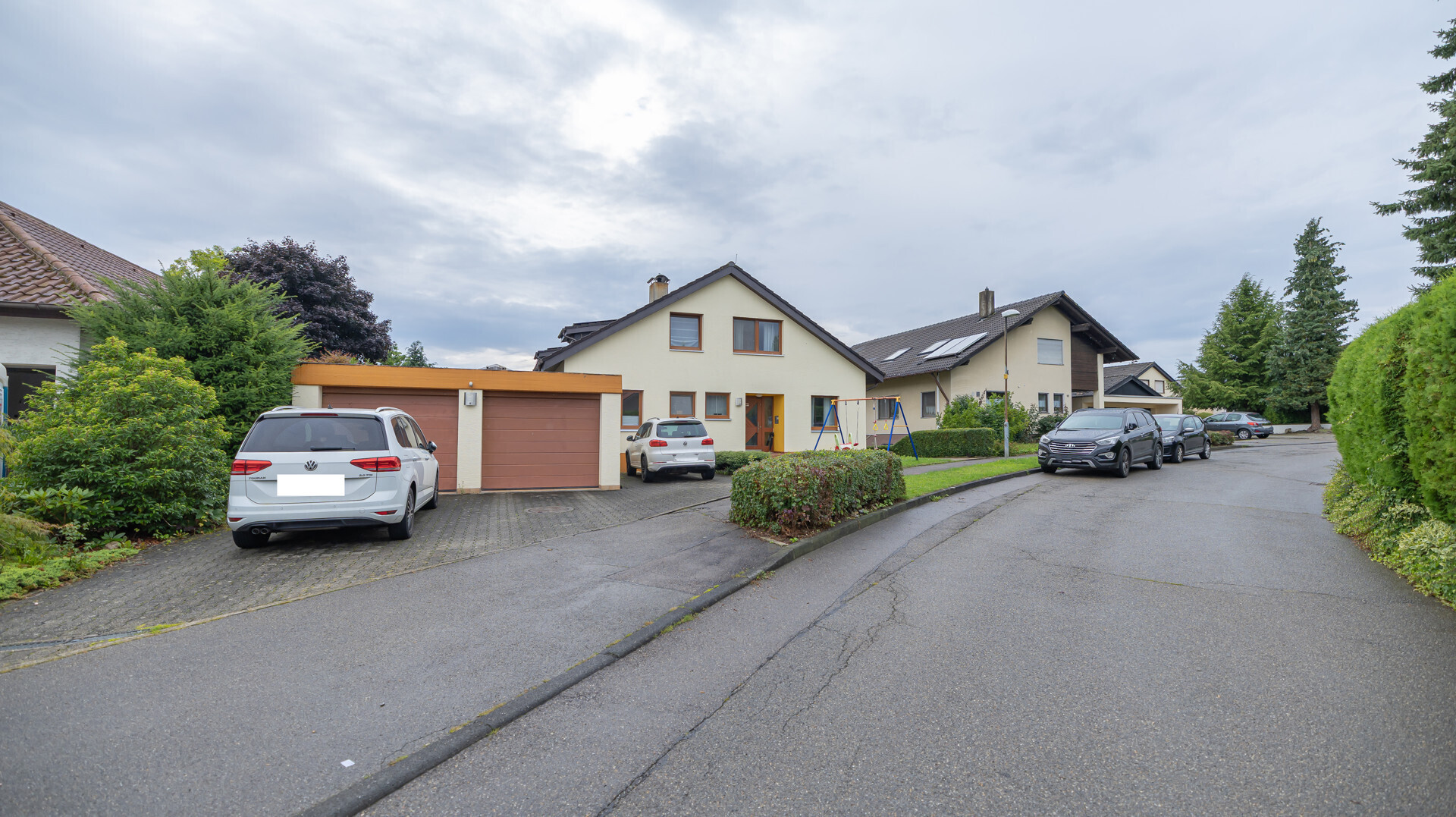 Haus Garage (Rechts)