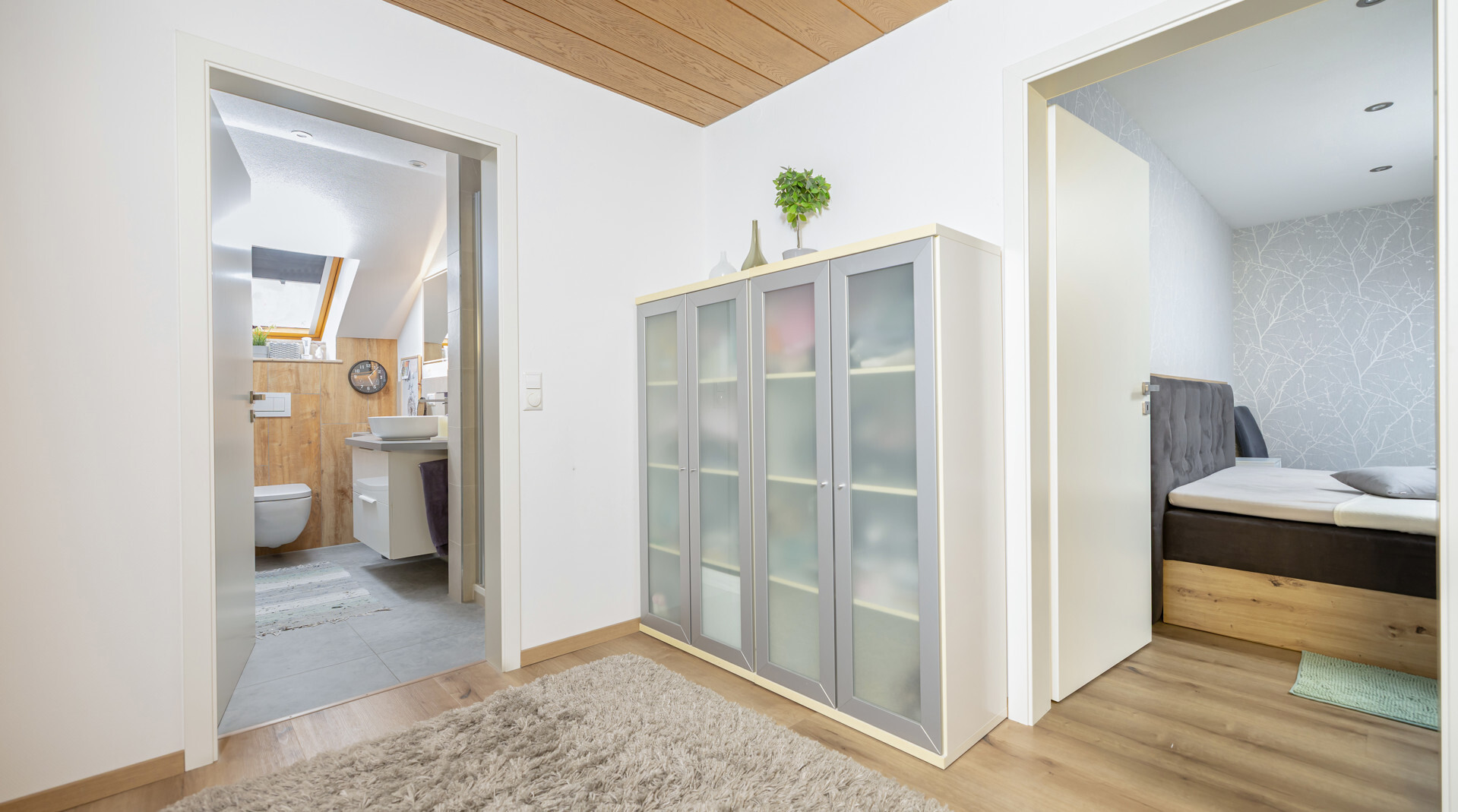 DG Flur - Bad - Schlafzimmer