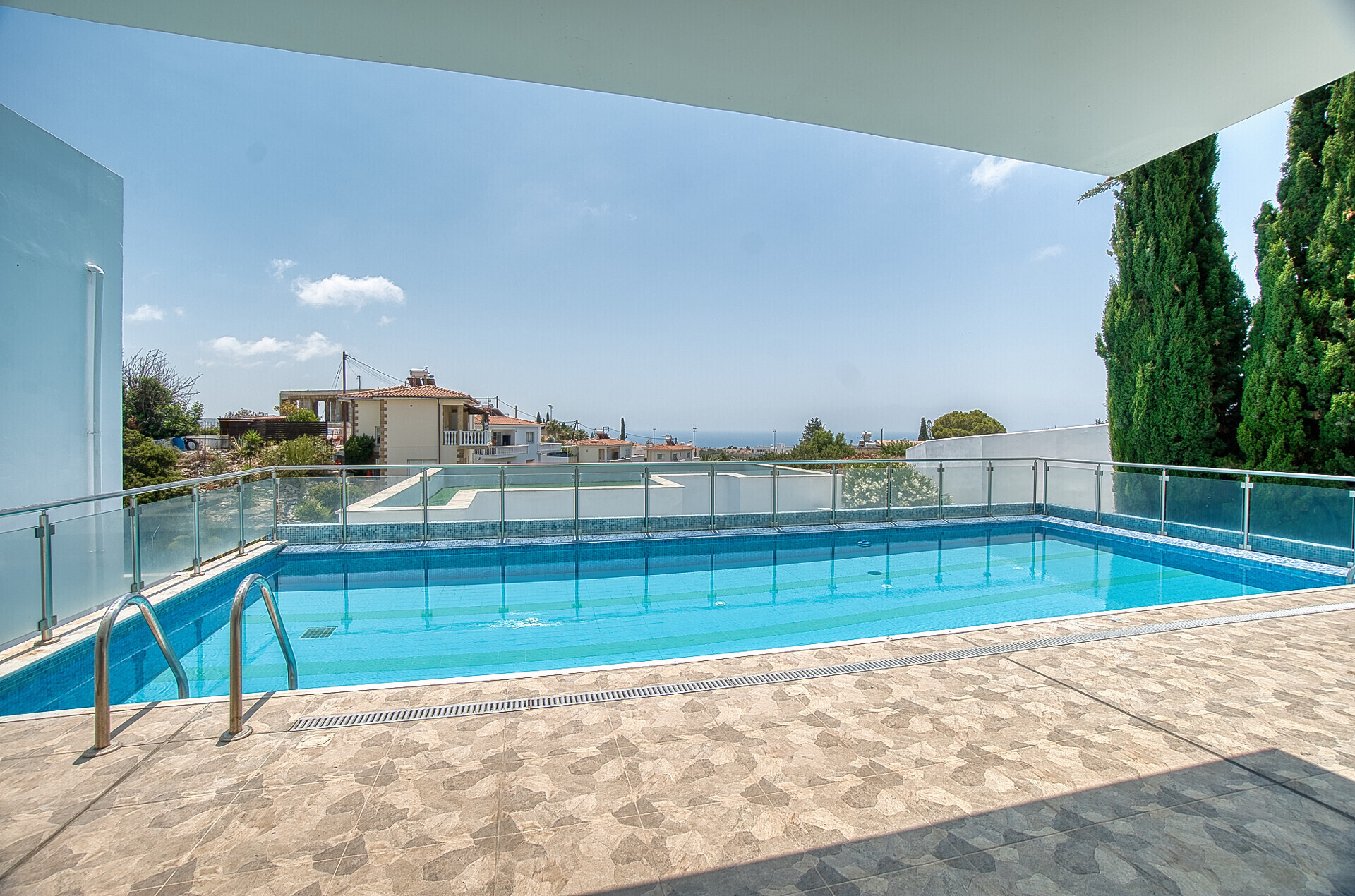 Pool mit Merblick
