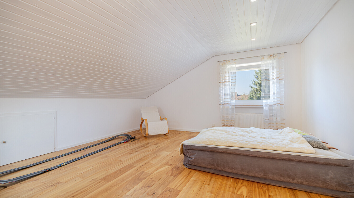 DG Schlafzimmer 3