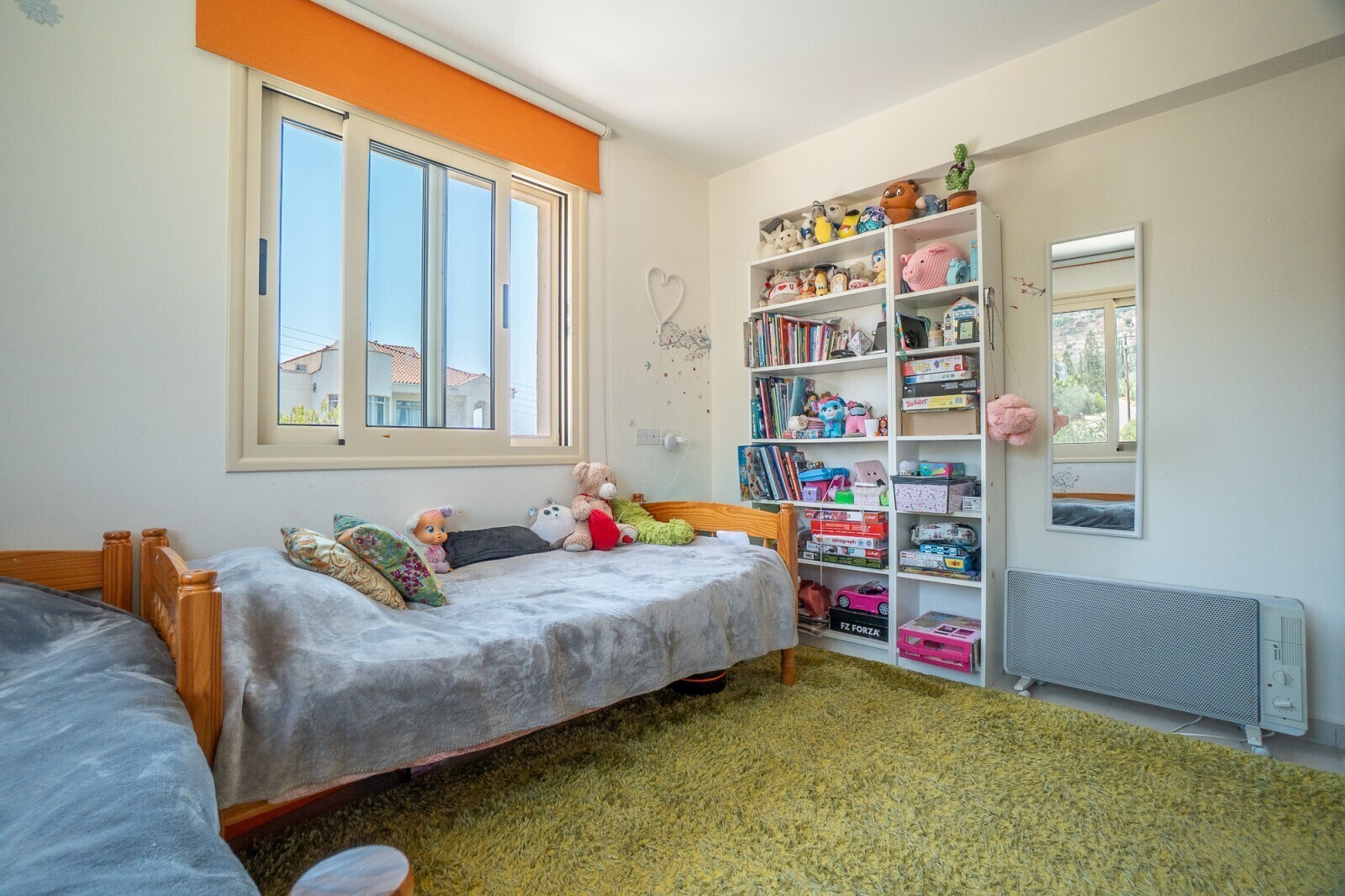 Schlafzimmer 2